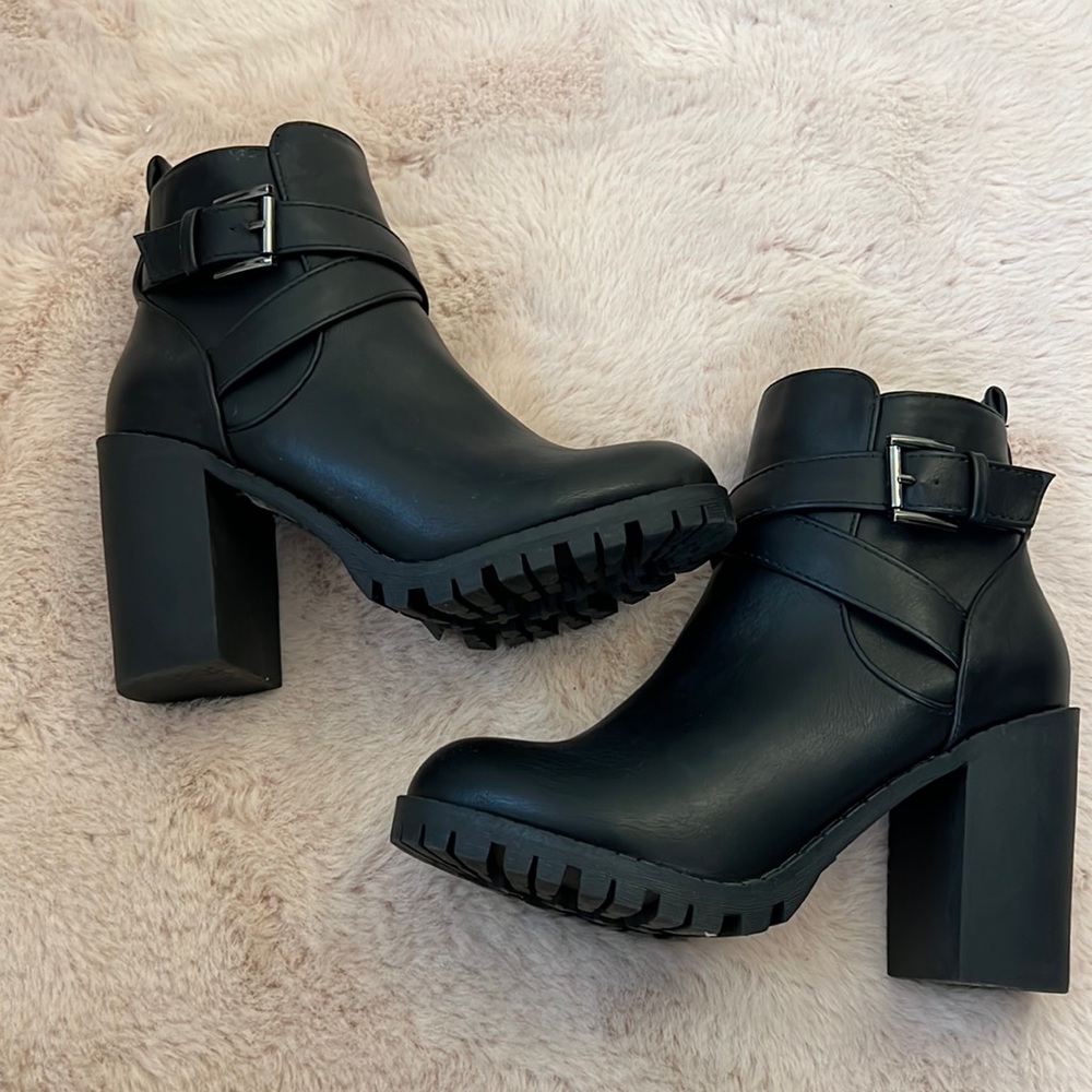 Women booties
